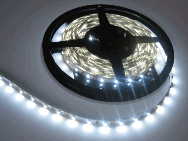 LED TRAKA ZODIAC 189 TOPLO BIJELA